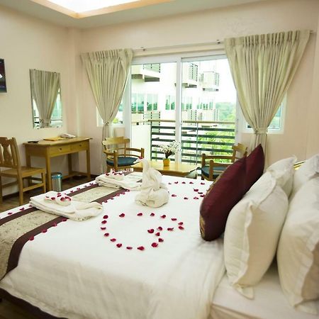 Hotel Sincere Smile Yangon Bagian luar foto