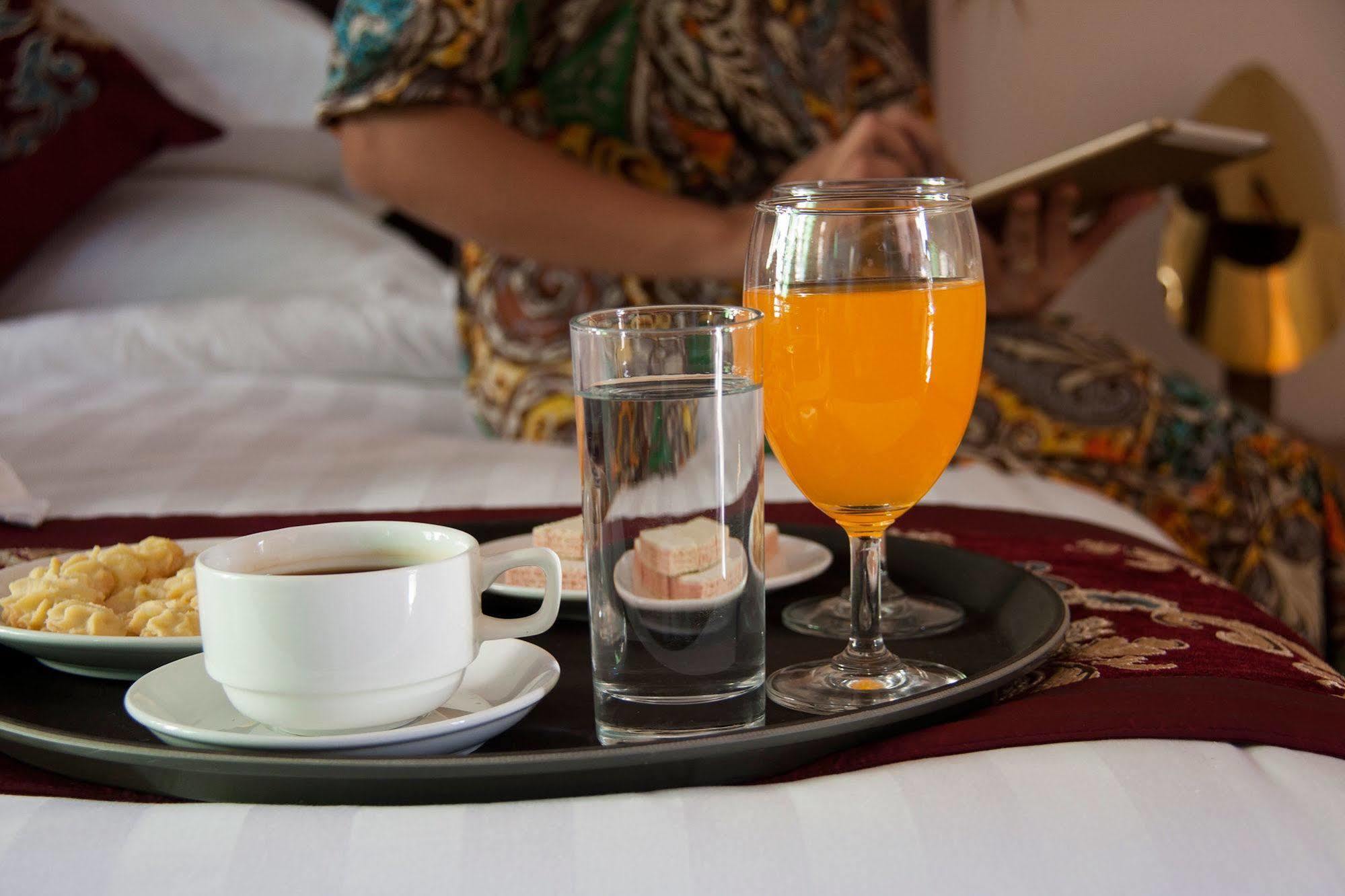 Hotel Sincere Smile Yangon Bagian luar foto