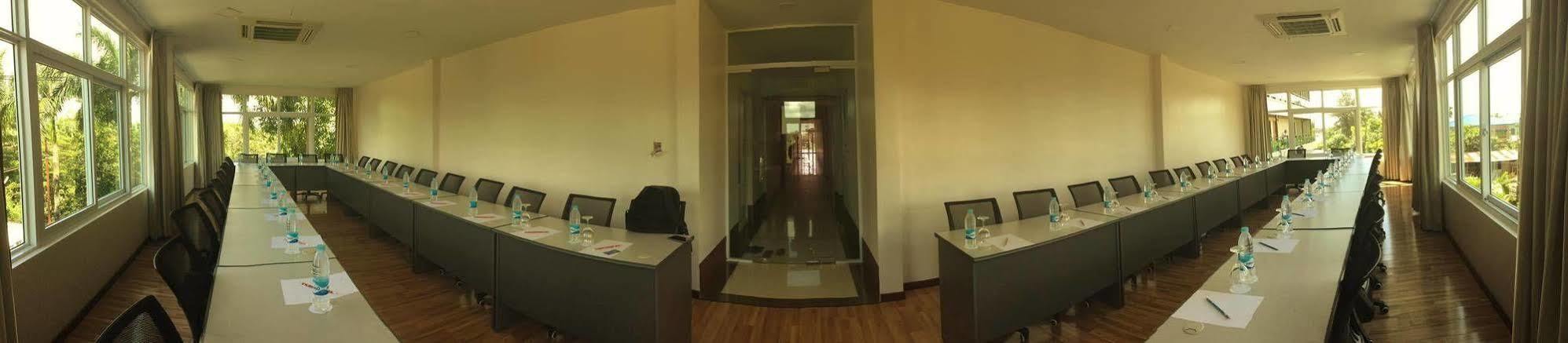 Hotel Sincere Smile Yangon Bagian luar foto