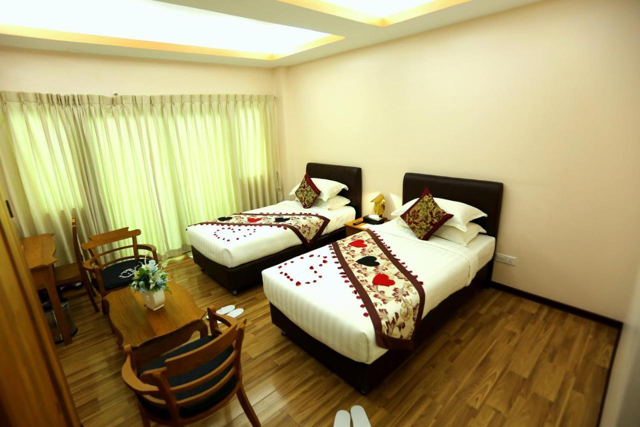 Hotel Sincere Smile Yangon Bagian luar foto