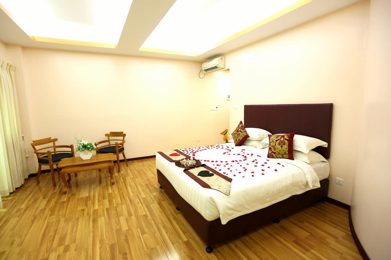 Hotel Sincere Smile Yangon Bagian luar foto